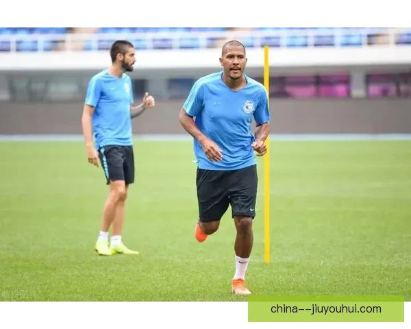 克尔斯托维奇领衔莱切锋线展现强大冲击力助力球队攻城拔寨